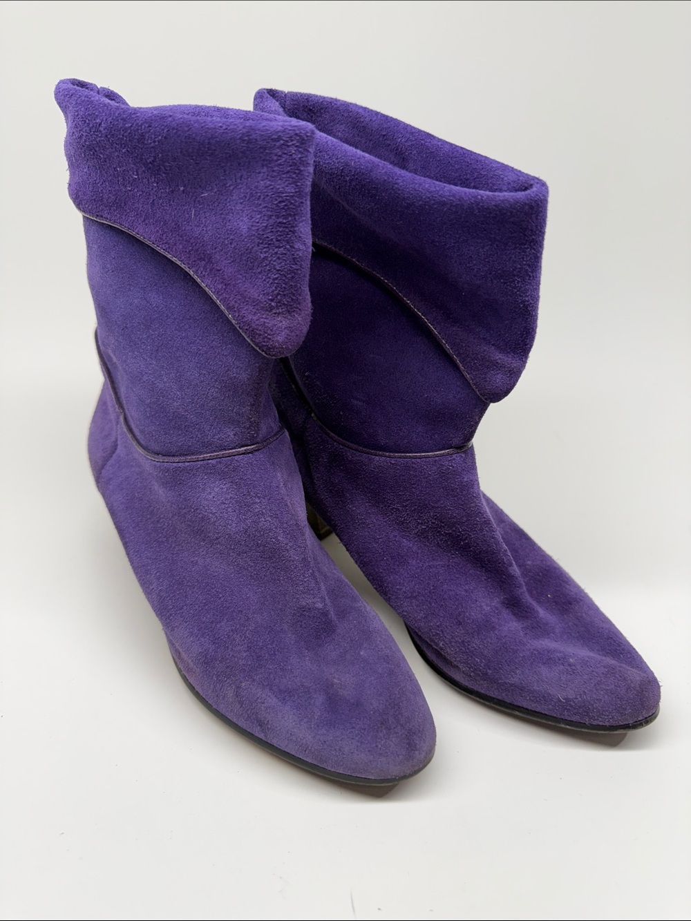 Franck et Fils Vintage incredibly RARE Purple Suede Fold-Over Ankle Booties